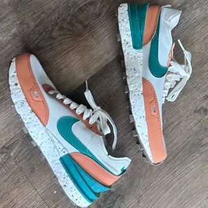 Nike Waffle One Sneakers Size 7 Sail Orange Green